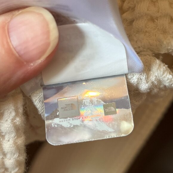 The North Face Women's XL White Waffle Knit Top Sweatshirt Mock Neck Long Sleeve - Picture 8 of 10